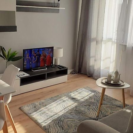 Apartament M-3 Centrum เชสโตฮอวา ภายนอก รูปภาพ