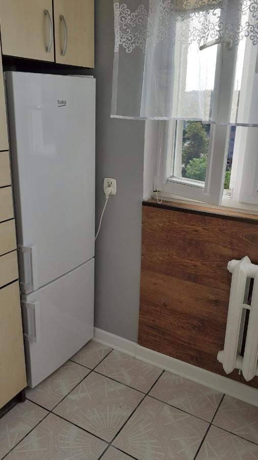 Apartament M-3 Centrum - 38M2 เชสโตฮอวา ภายนอก รูปภาพ