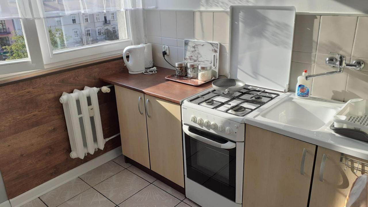 Apartament M-3 Centrum - 38M2 เชสโตฮอวา ภายนอก รูปภาพ