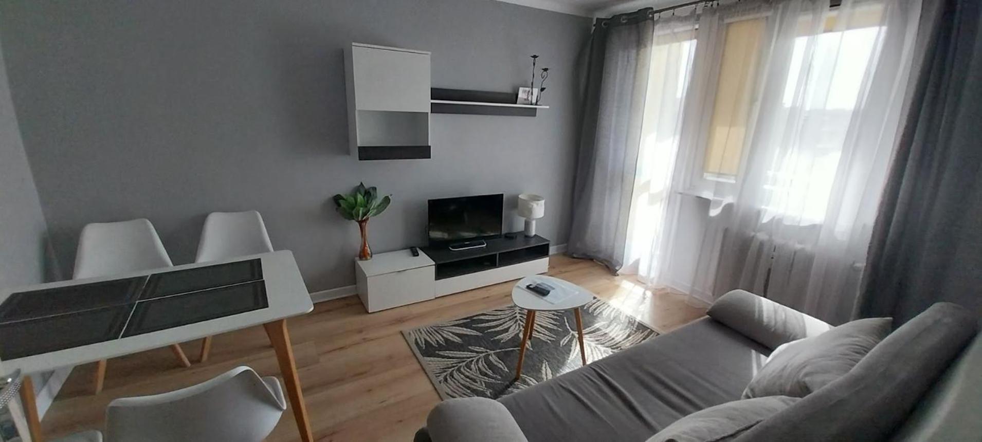 Apartament M-3 Centrum - 38M2 เชสโตฮอวา ภายนอก รูปภาพ